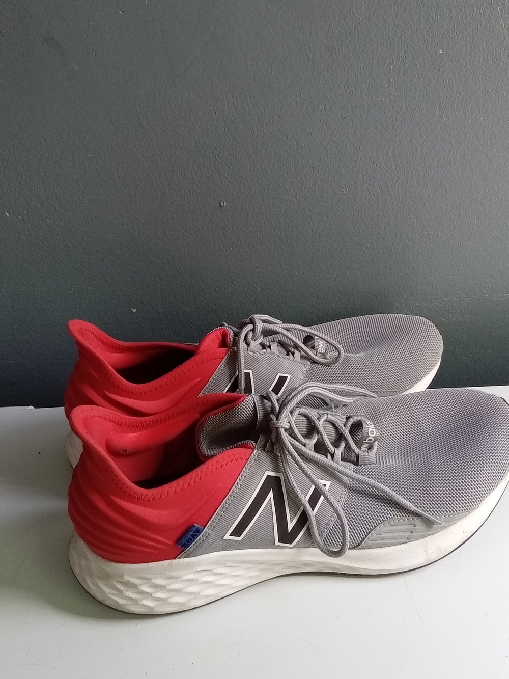 New Balance Fresh Foam Roam Mens Grey Red Running Shoes Sneakers‎ MROAVGR